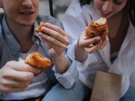 Het ontwikkelen van een herkenbaar merk voor je datingsite.