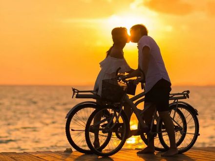 Choosing the right technological platform for your dating site.